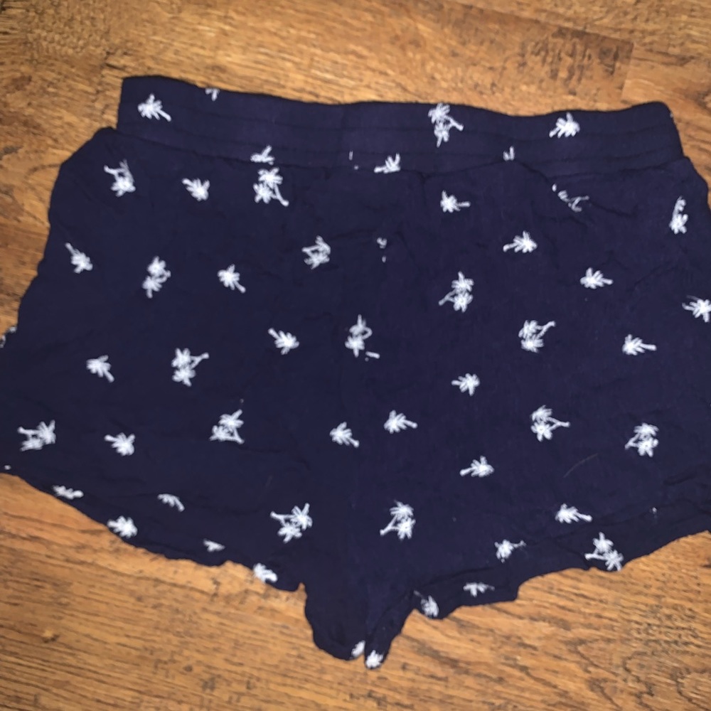 Tillys full tilt S palm tree shorts